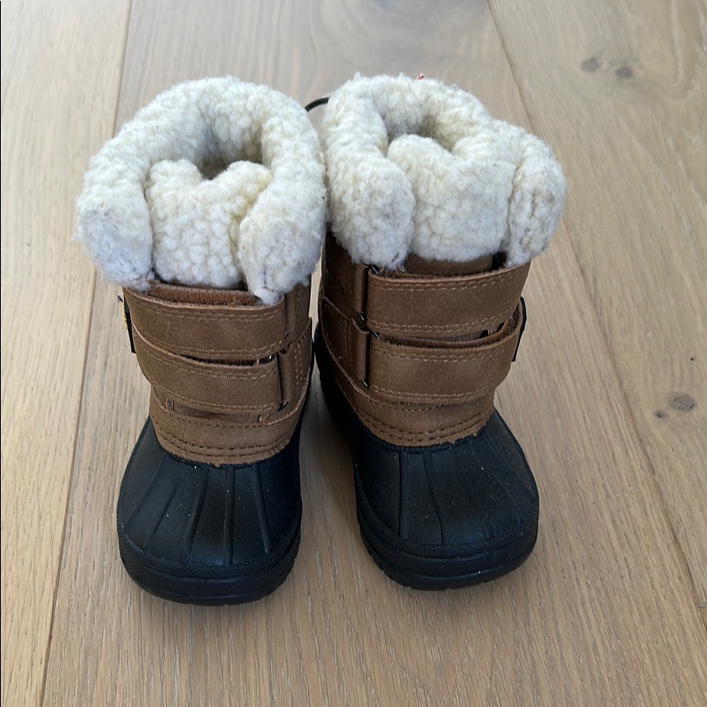 Tan and Black Winter Boots with White Fur